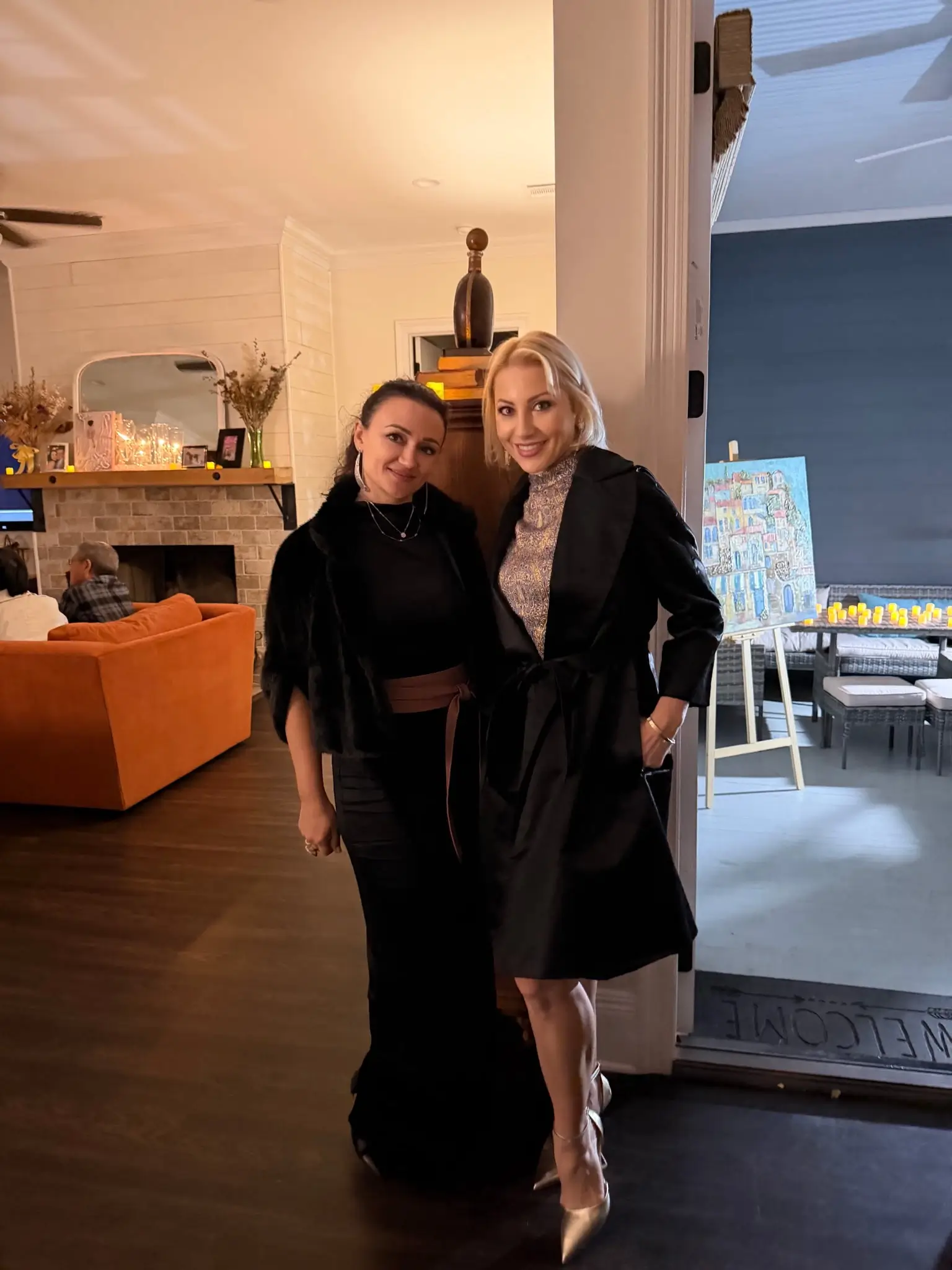Mariana and Antoaneta at a Live Event